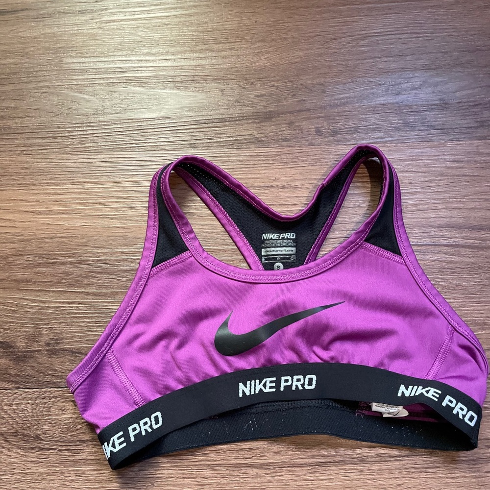 Nike sports bra